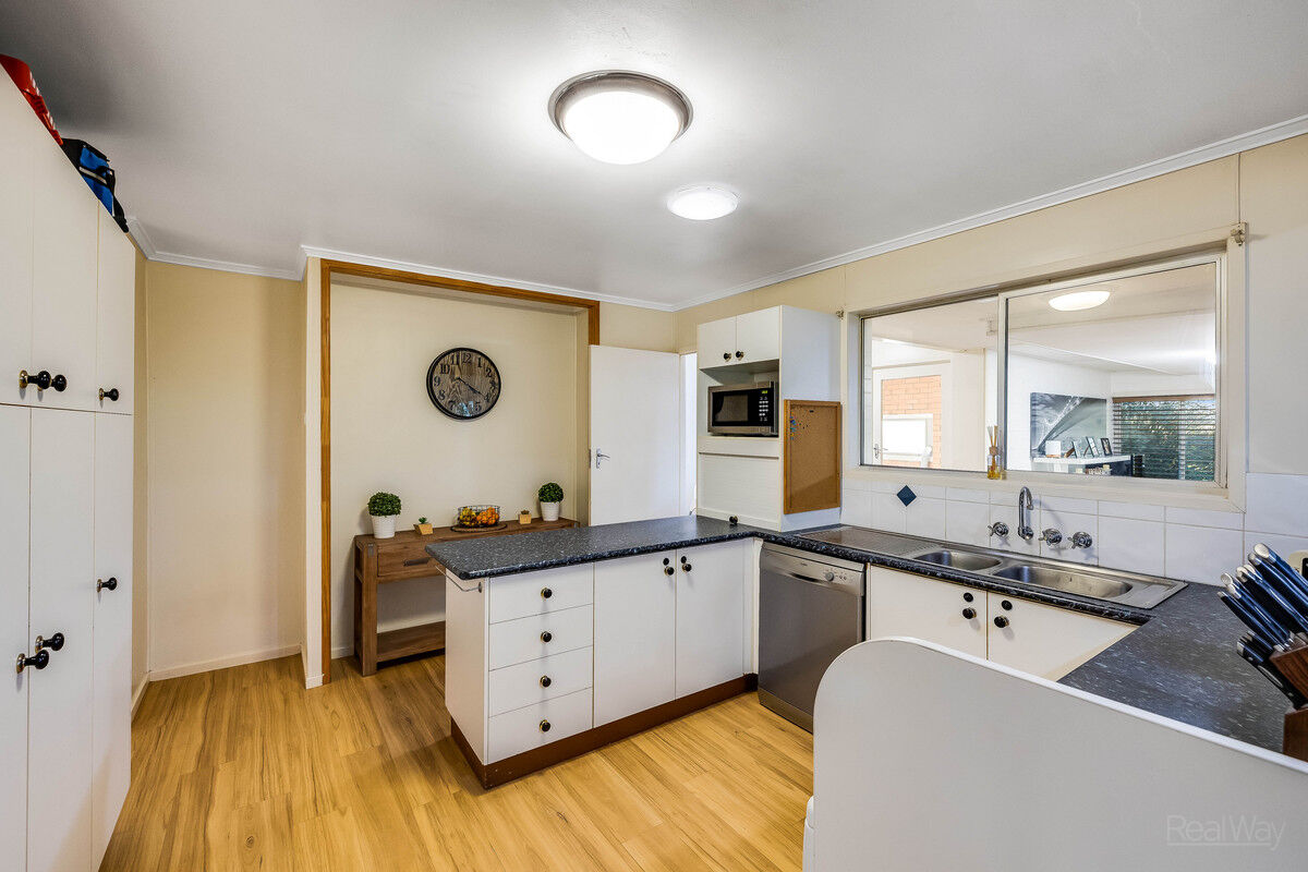 7 Alfred Street, Mount Lofty QLD 4350, Mount Lofty - Thumbnail 6