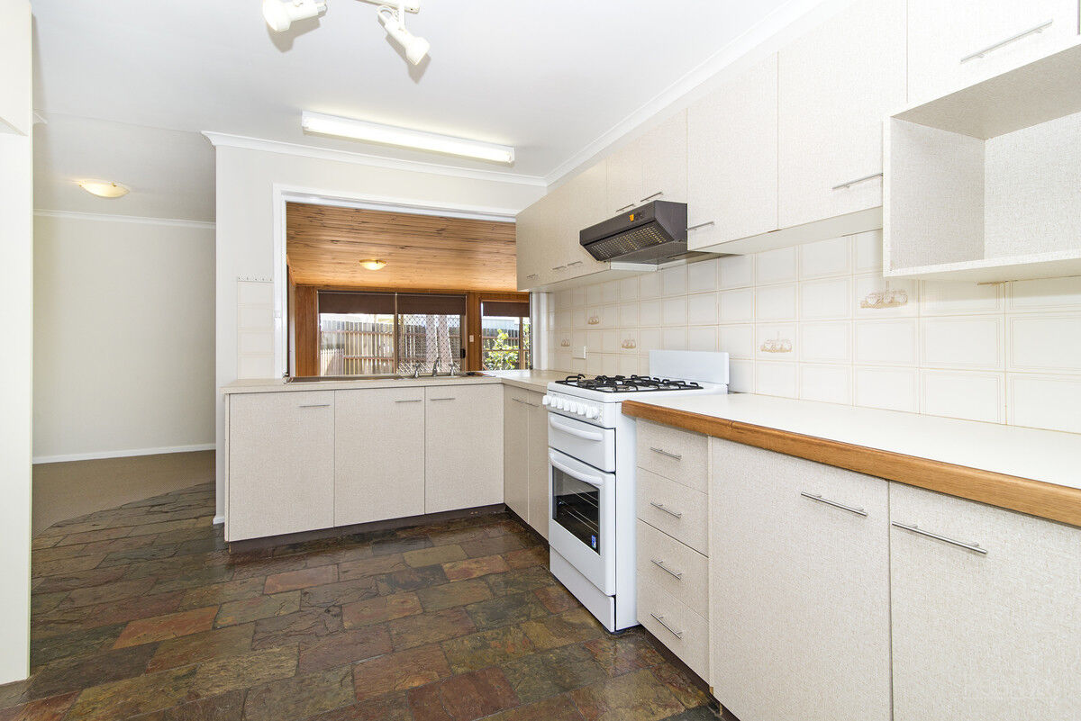 292 Greenwattle Street, Wilsonton Heights QLD 4350, Wilsonton Heights - Thumbnail 2