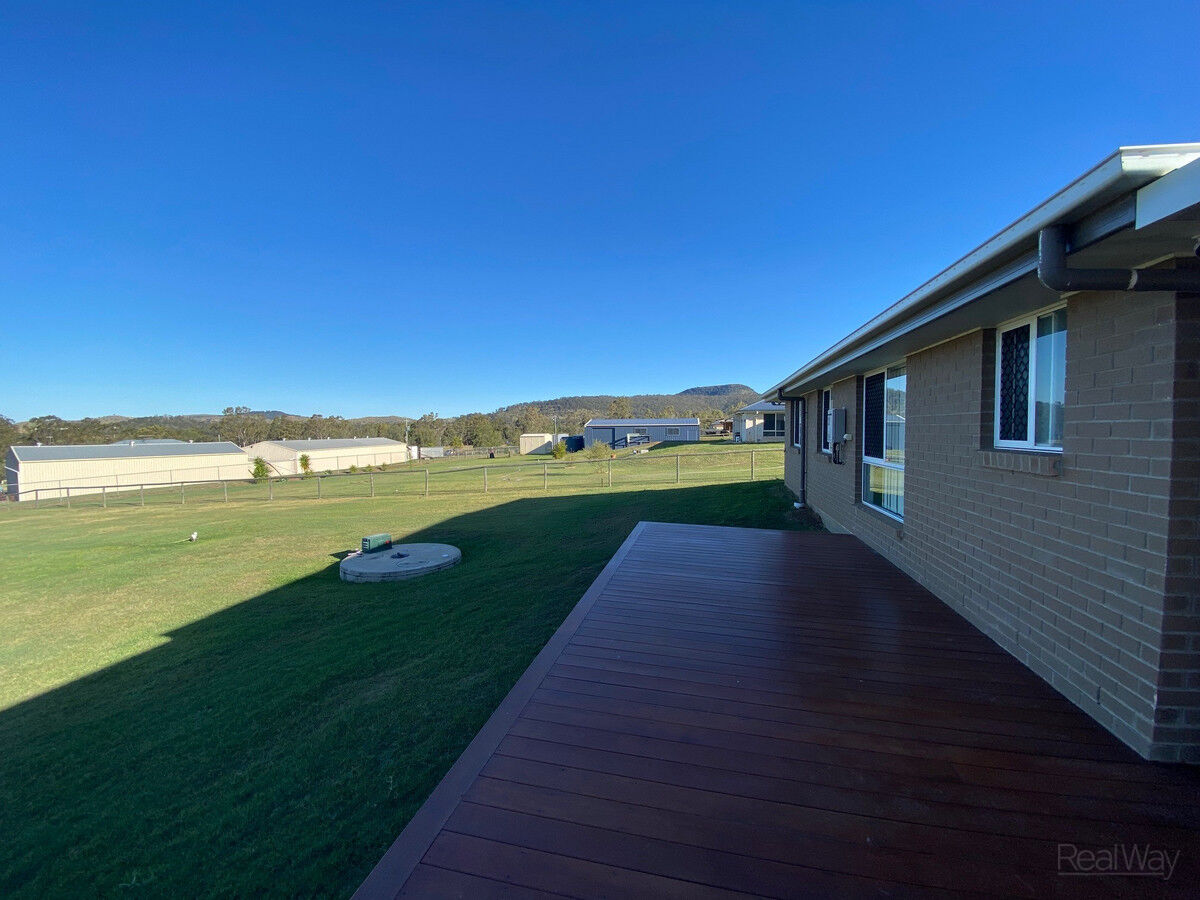 7 Casuarina Crescent, Withcott QLD 4352, Withcott - Thumbnail 2