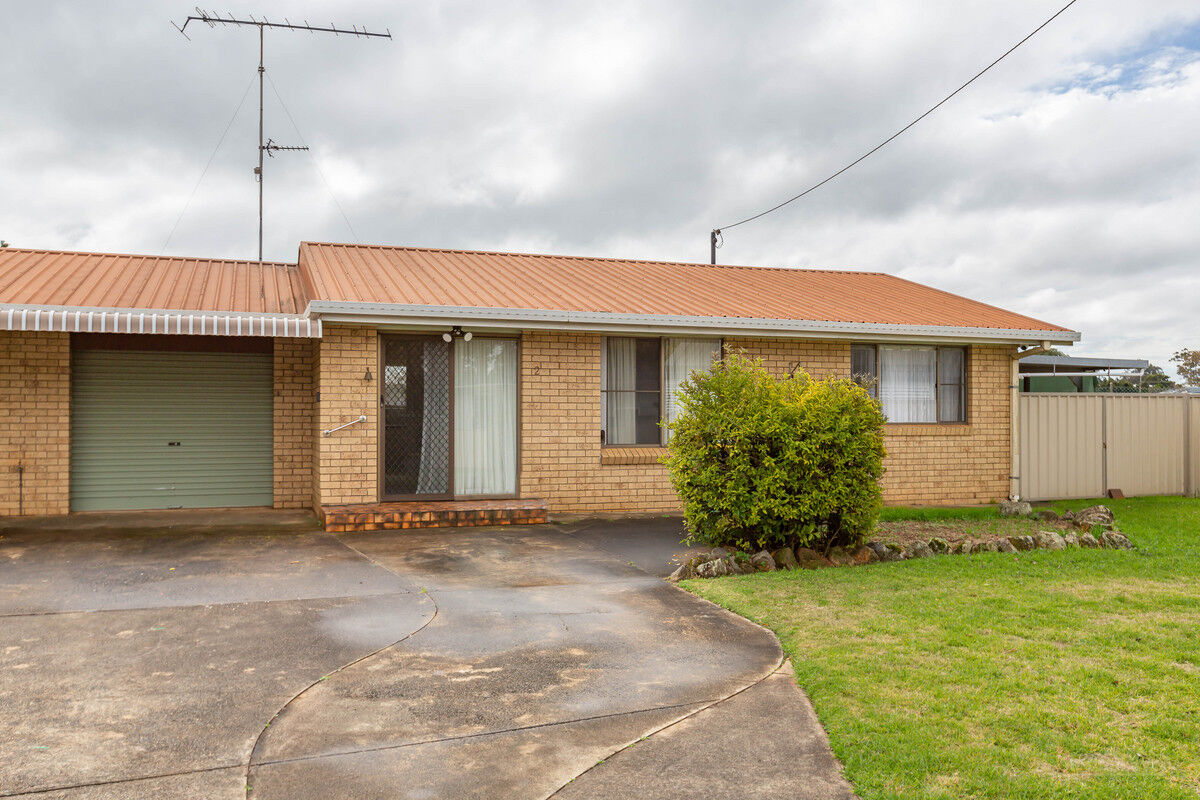 2 / 1 Crane Court, Wilsonton QLD 4350, Wilsonton - Thumbnail 2