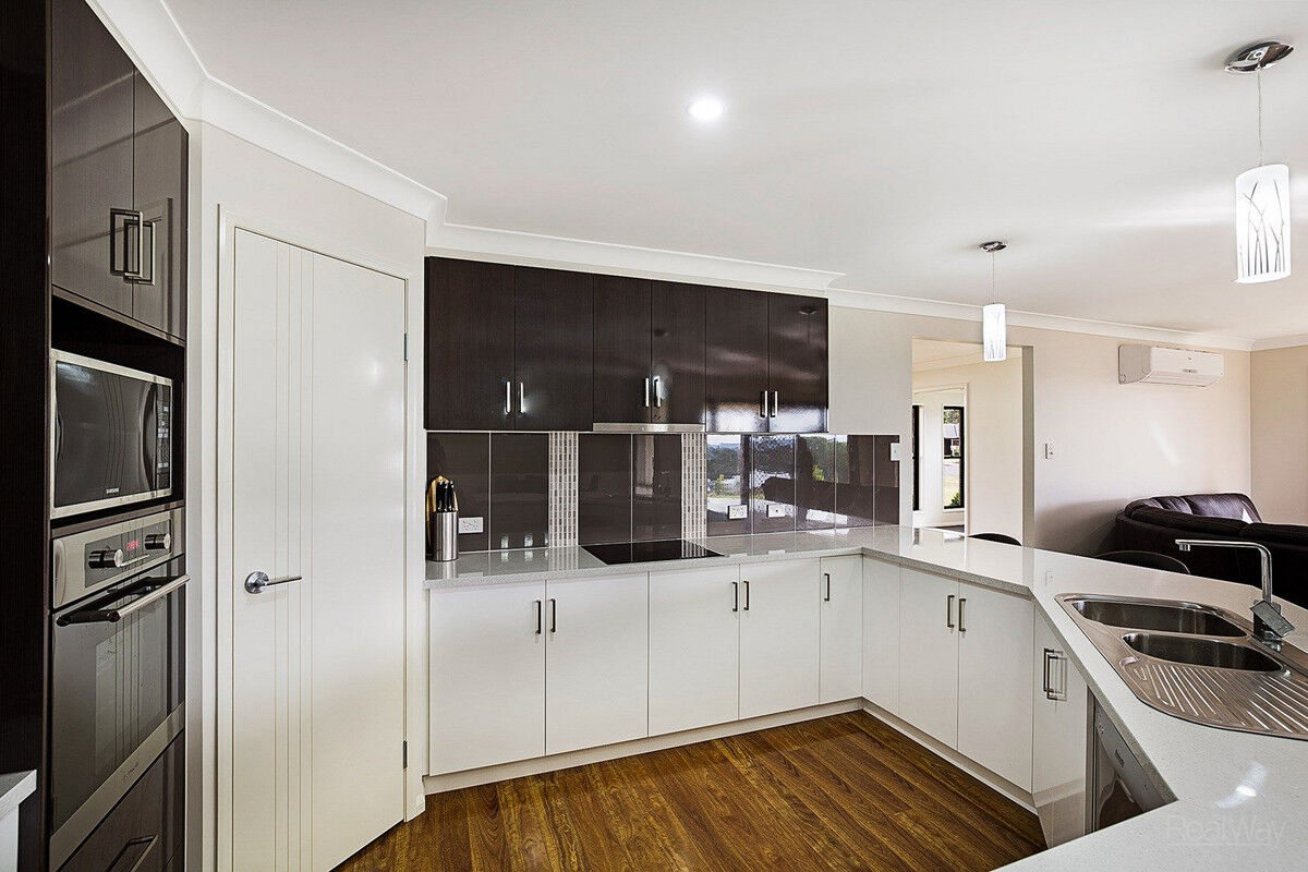 5 Casuarina Crescent, Withcott QLD 4352, Withcott - Thumbnail 4