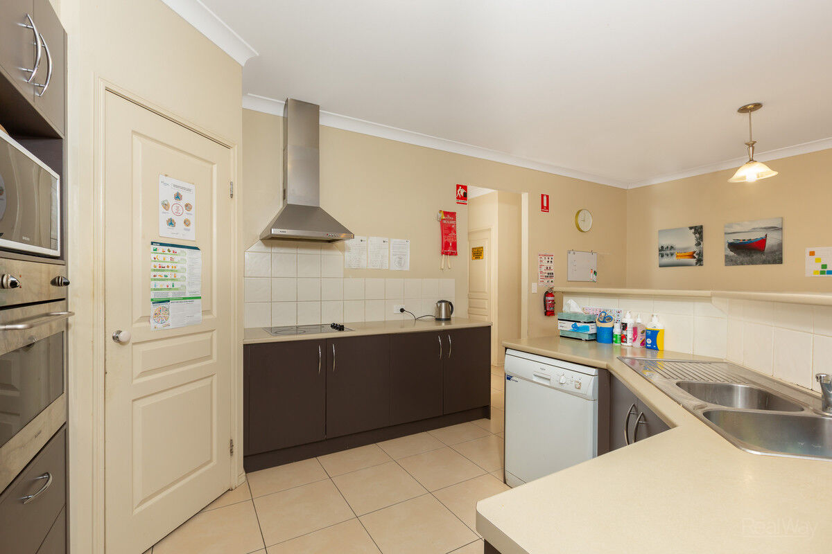 19 Campbell Drive, Highfields QLD 4352, Highfields - Thumbnail 2