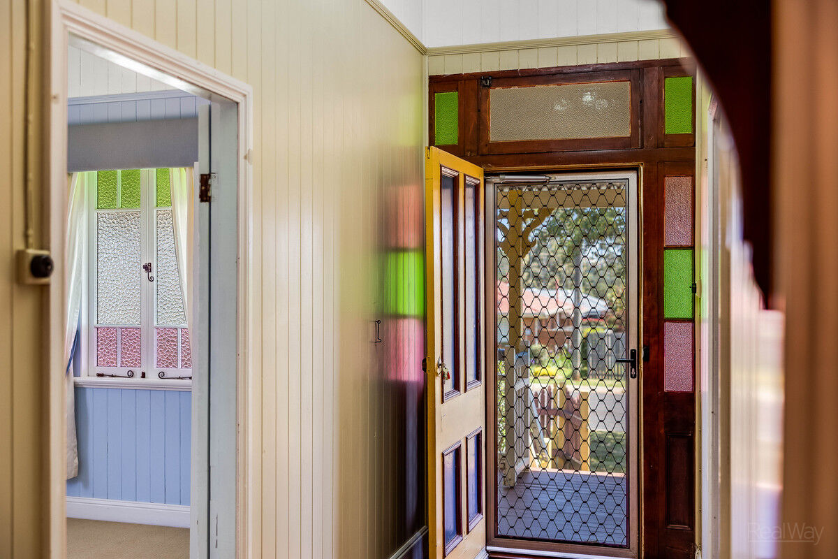 8 Loudon Street, South Toowoomba QLD 4350, South Toowoomba - Thumbnail 4
