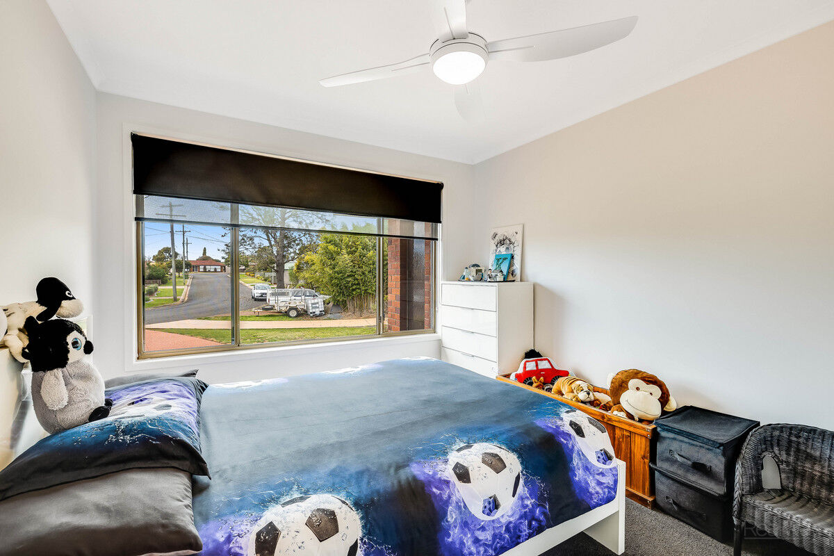 31 Cabarita Crescent, Glenvale QLD 4350, Glenvale - Thumbnail 4