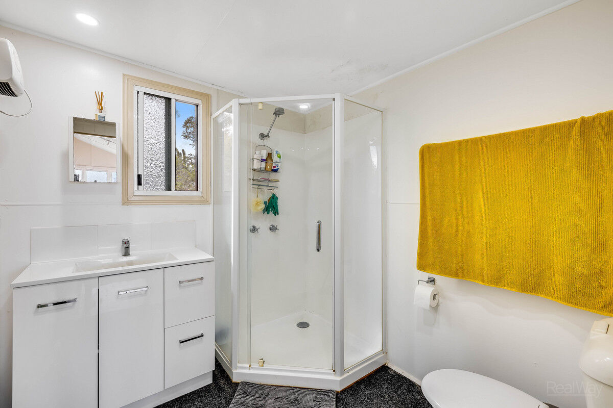 118 Stuart Street, Mount Lofty QLD 4350, Mount Lofty - Thumbnail 4