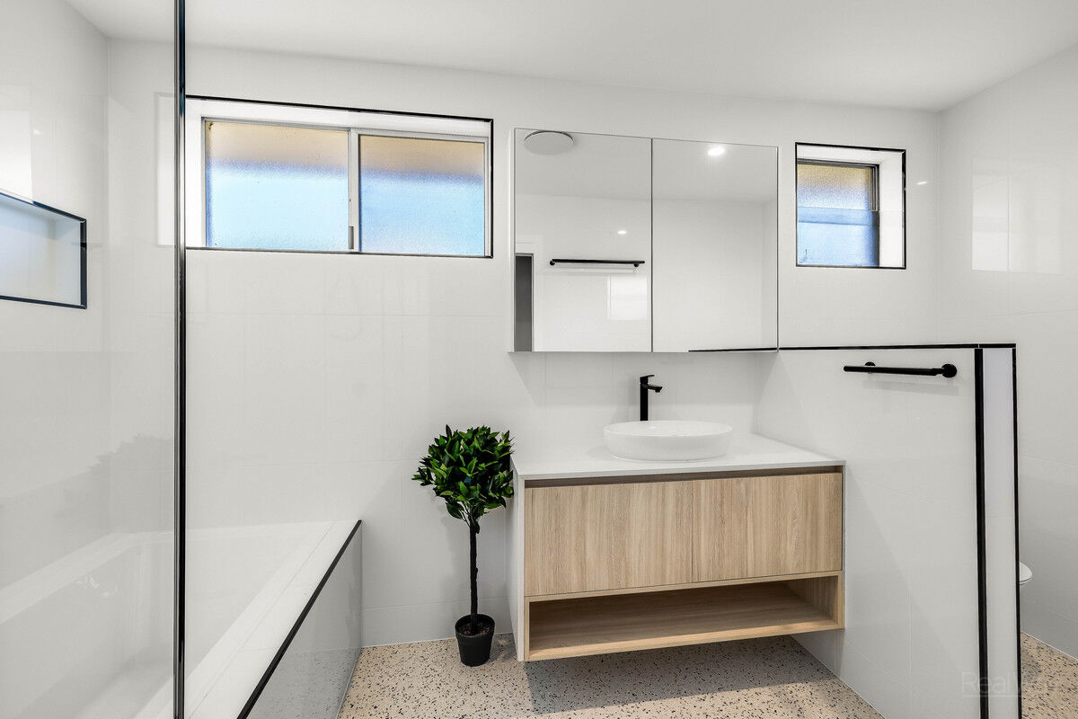 69 Holberton Street, Rockville QLD 4350, Rockville - Thumbnail 4