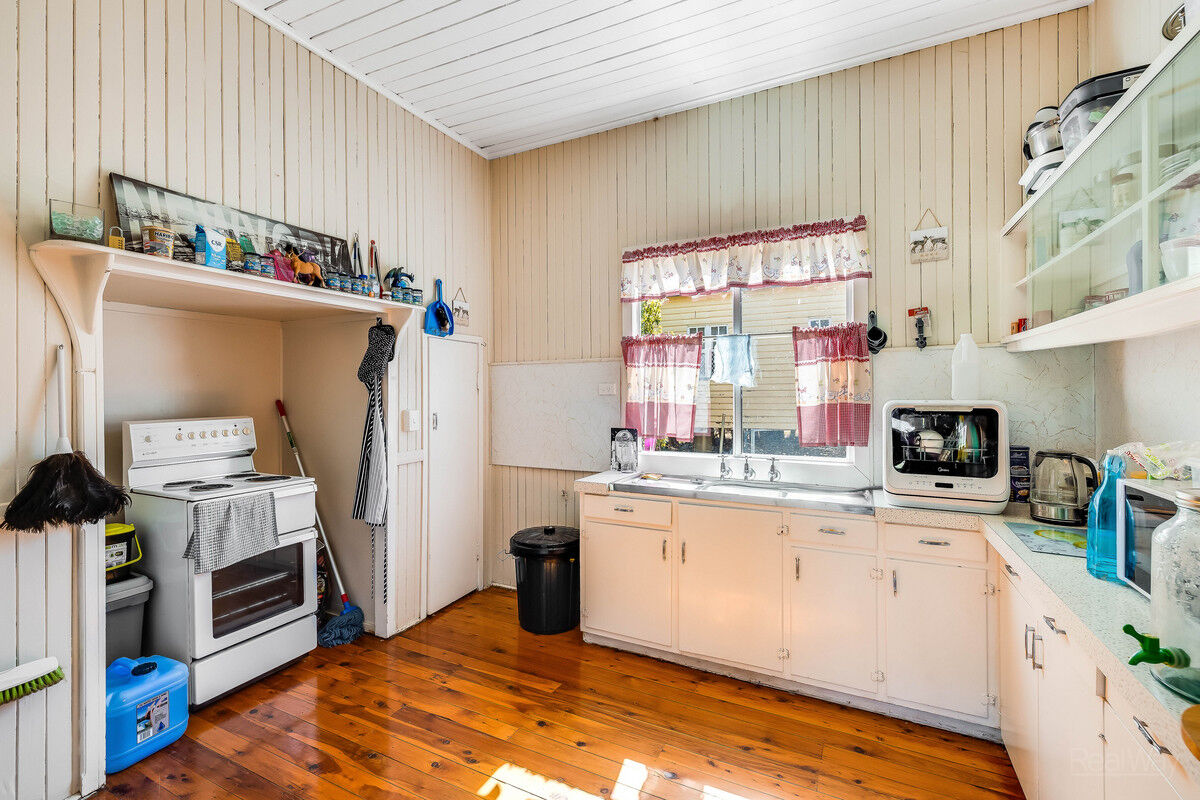 7 Hagan Street, North Toowoomba QLD 4350, North Toowoomba - Thumbnail 2