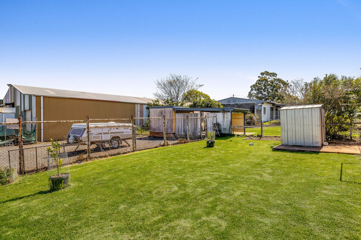 7 Hagan Street, North Toowoomba QLD 4350, North Toowoomba - Thumbnail 5