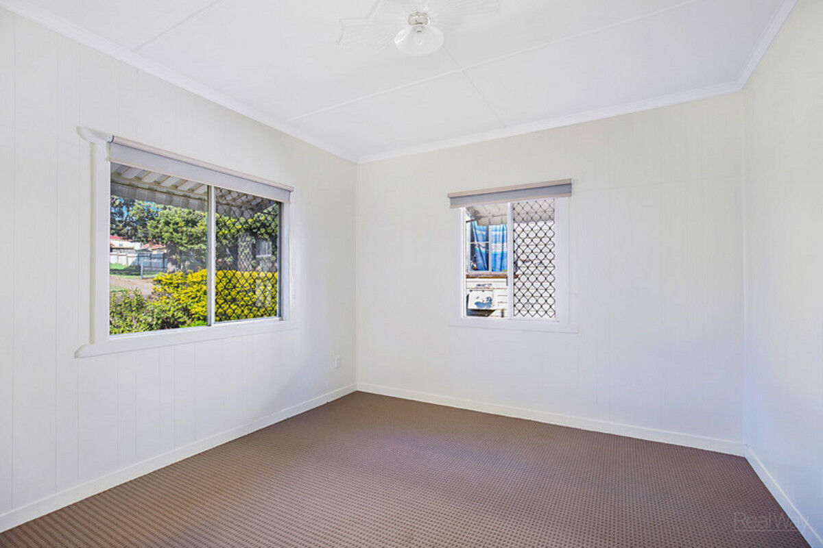 11 Hagan Street, North Toowoomba QLD 4350, North Toowoomba - Thumbnail 4