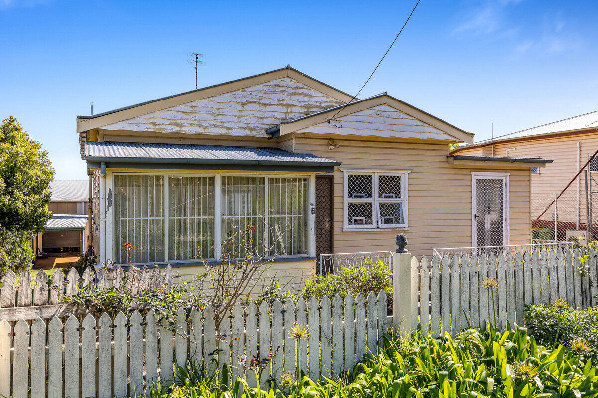5 Hagan Street, North Toowoomba QLD 4350, North Toowoomba - Thumbnail 2