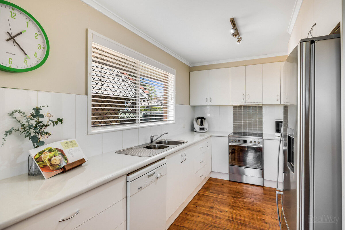 102 Long Street, Centenary Heights QLD 4350, Centenary Heights - Thumbnail 4