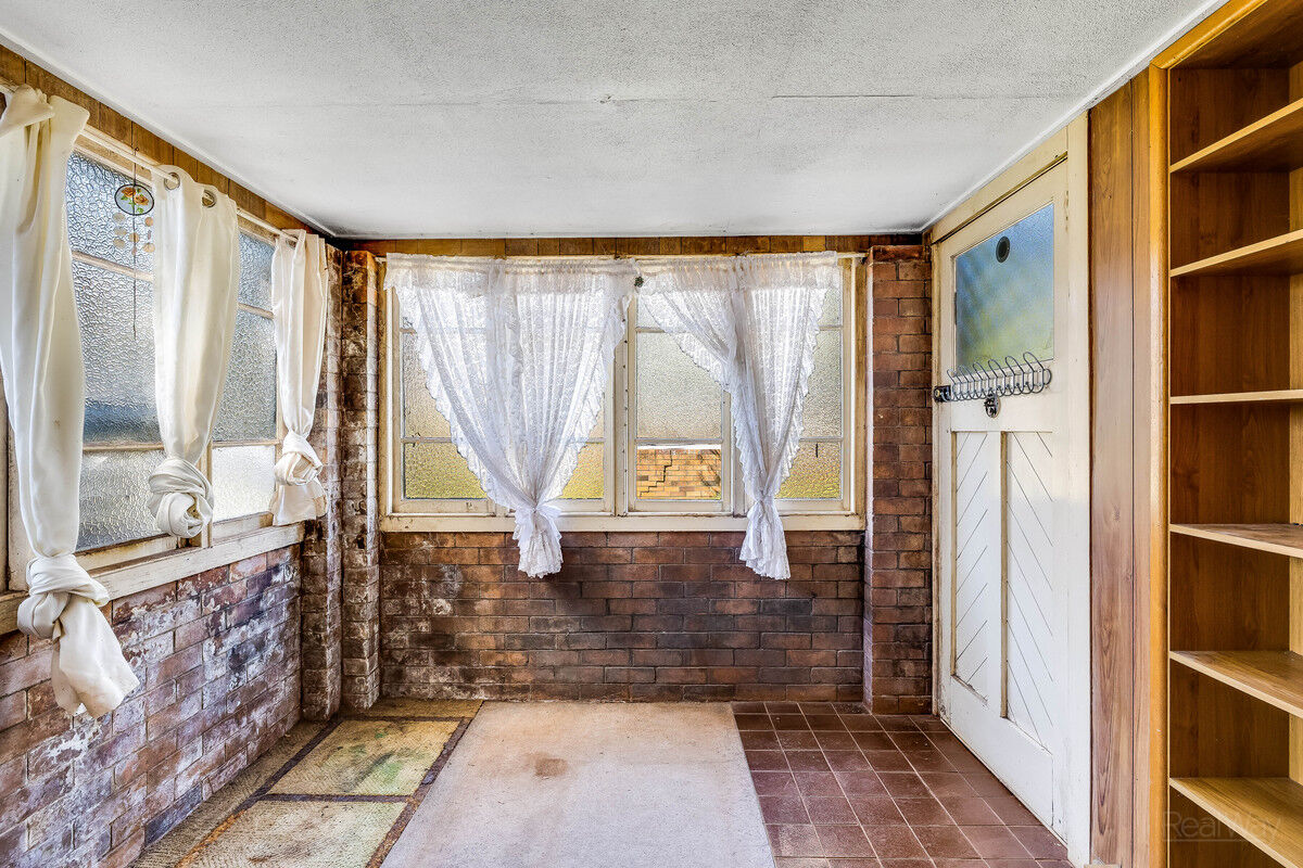 1 St Louis Street, East Toowoomba QLD 4350, East Toowoomba - Thumbnail 3