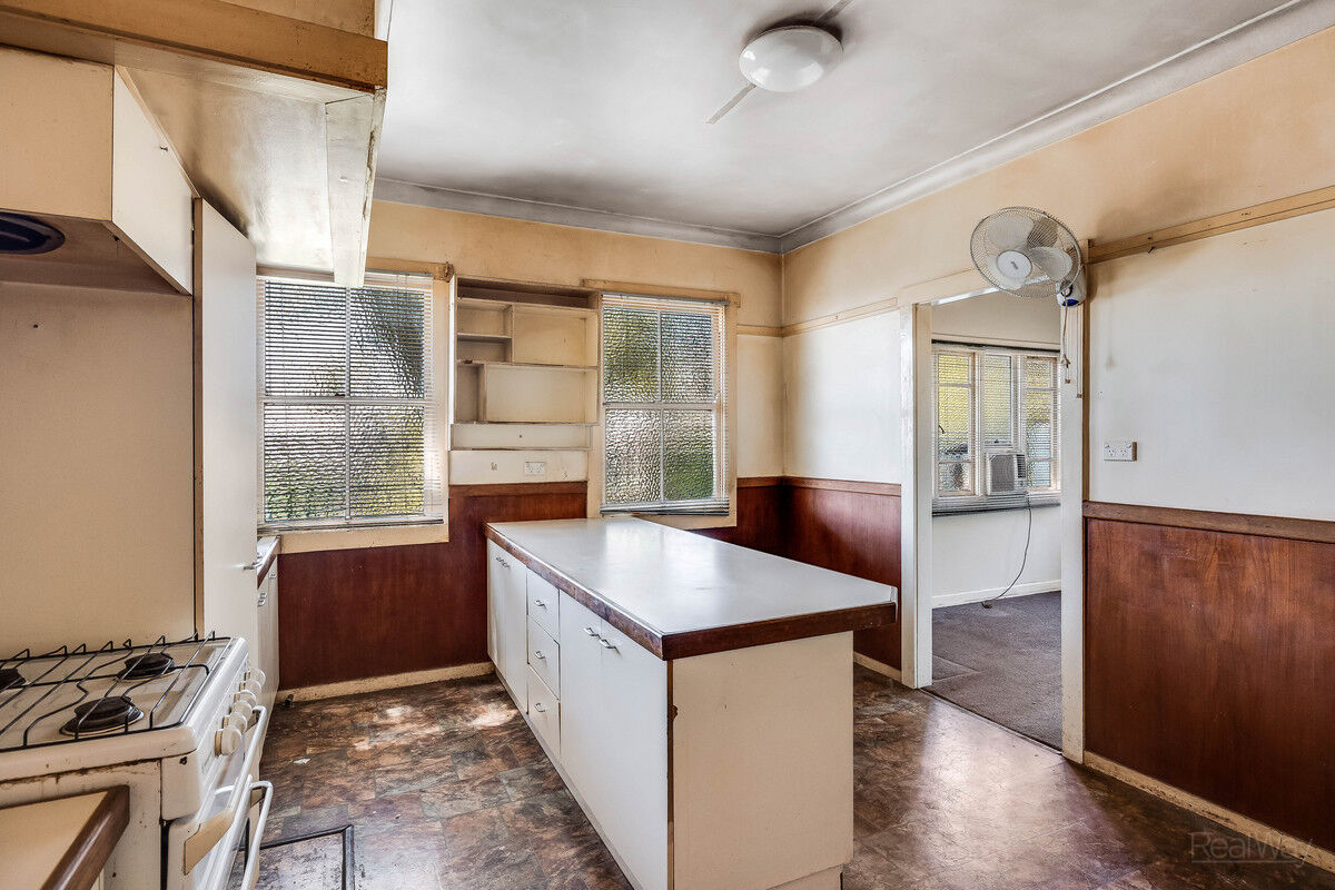 1 St Louis Street, East Toowoomba QLD 4350, East Toowoomba - Thumbnail 5