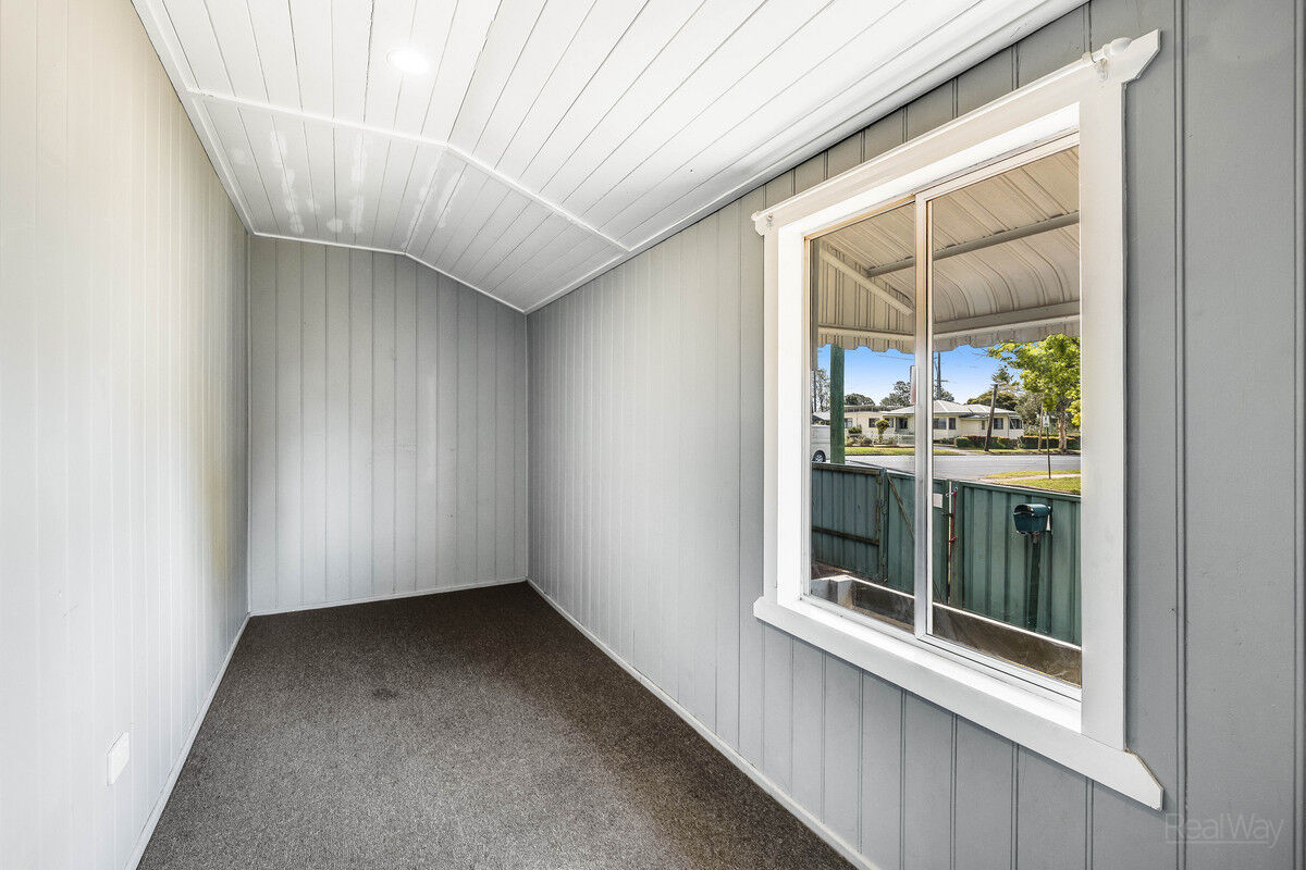 30 Ascot Street, Newtown QLD 4350, Newtown - Thumbnail 4