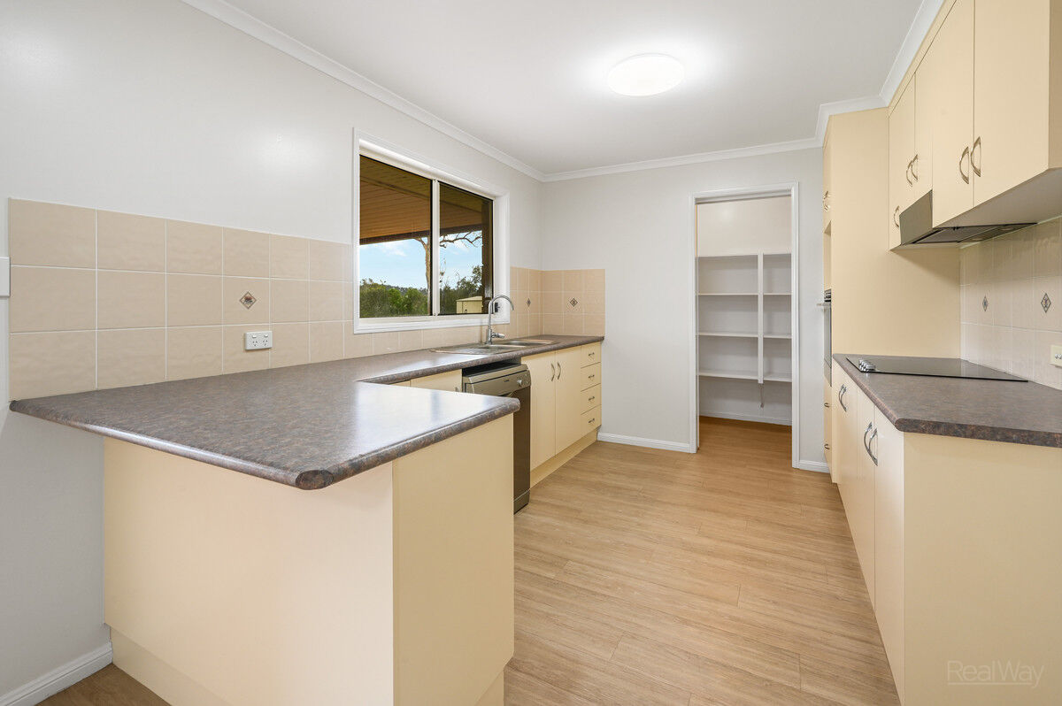 30 Parkridge Drive, Withcott QLD 4352, Withcott - Thumbnail 5