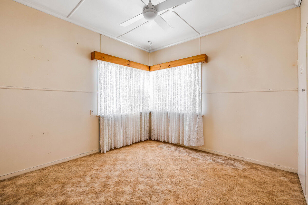6 Tomkinson Street, Wilsonton QLD 4350, Wilsonton - Thumbnail 7
