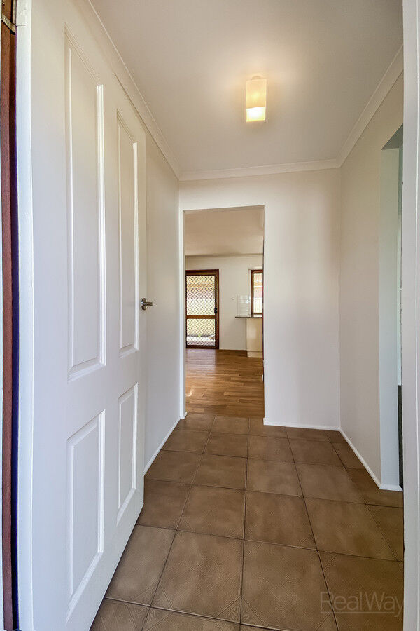 20 Poinciana Street, Newtown QLD 4350, Newtown - Thumbnail 2