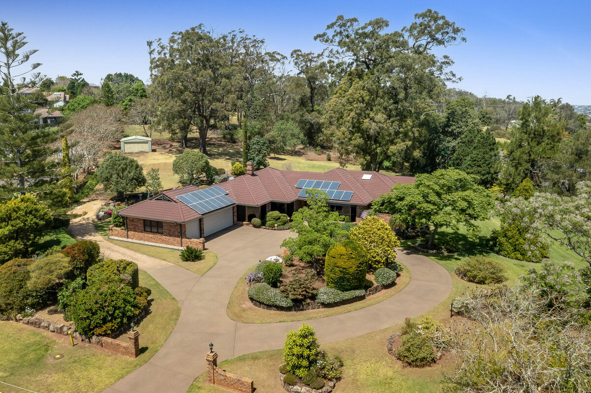 33 Grey Gums Drive, Blue Mountain Heights QLD 4350, Blue Mountain Heights - Thumbnail 2