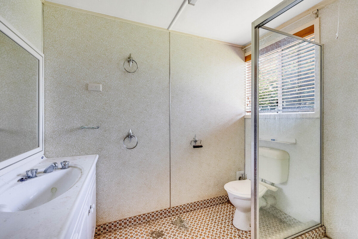 19 Katoomba Crescent, Prince Henry Heights QLD 4350, Prince Henry Heights - Thumbnail 8
