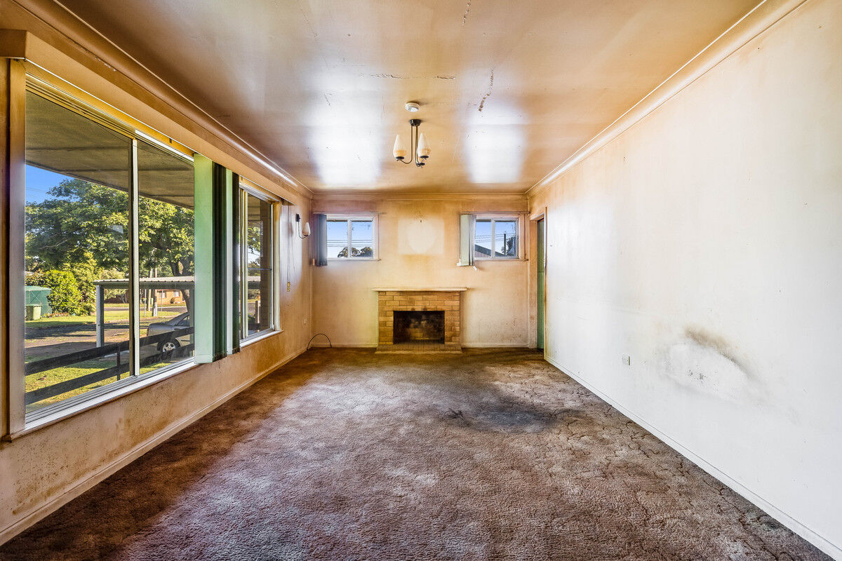 4 Cloake Street, Rockville QLD 4350, Rockville - Thumbnail 2