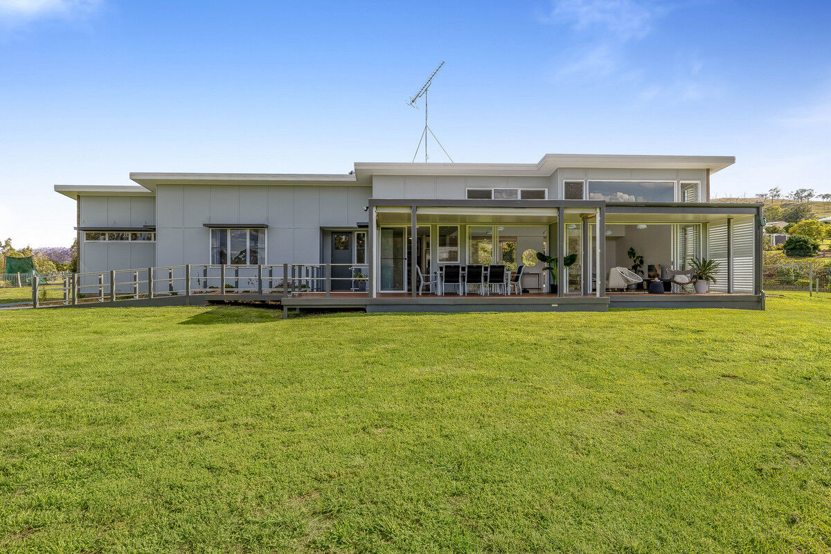 28 Carmelina Court, Hodgson Vale QLD 4352, Hodgson Vale - Thumbnail 2