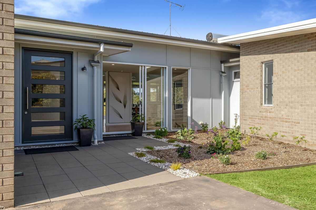 28 Carmelina Court, Hodgson Vale QLD 4352, Hodgson Vale - Thumbnail 4