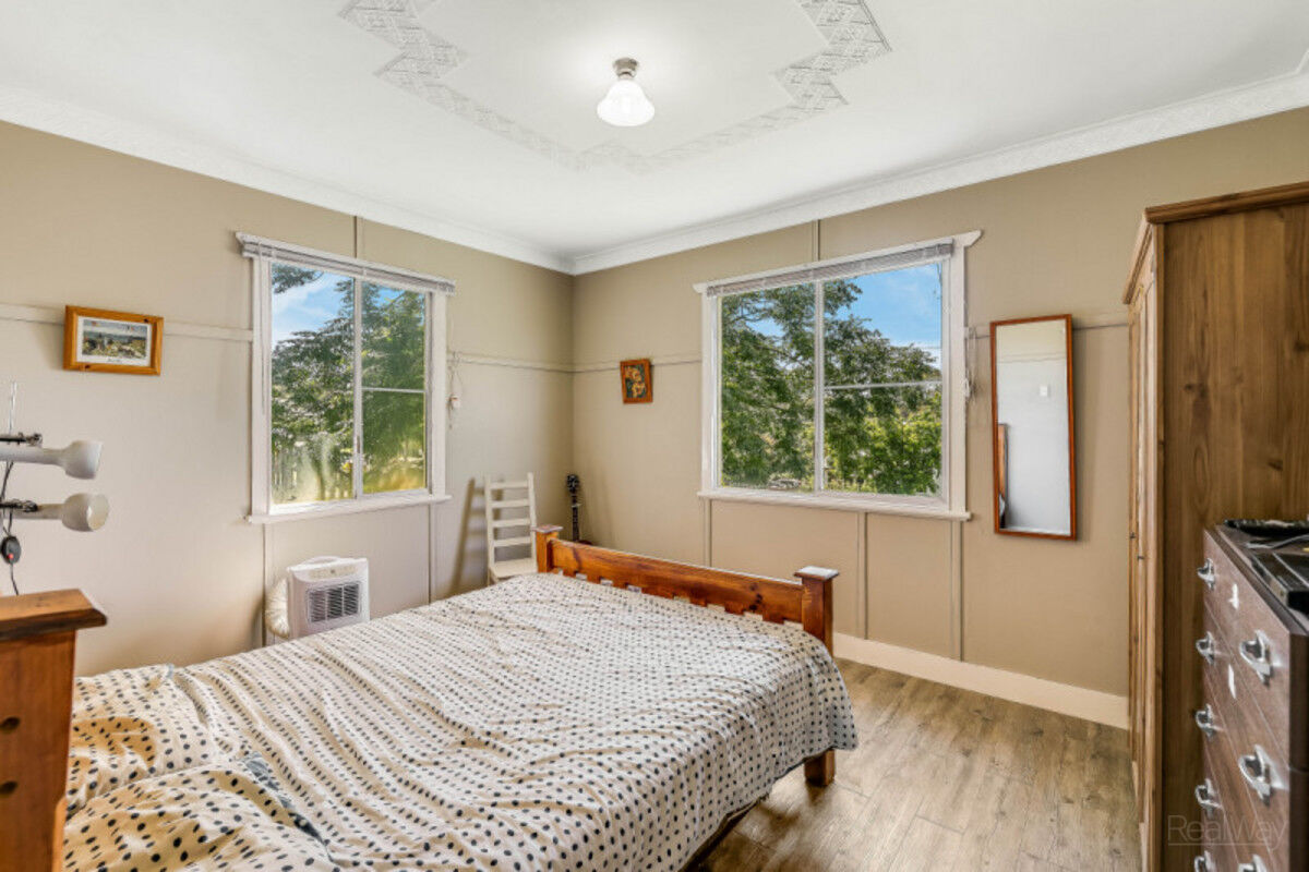 83 Vanity Street, Rockville QLD 4350, Rockville - Thumbnail 3