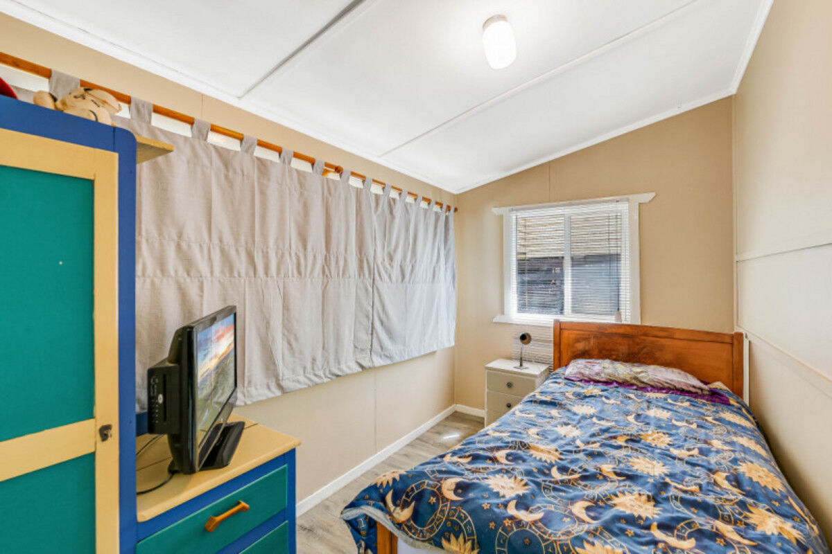 83 Vanity Street, Rockville QLD 4350, Rockville - Thumbnail 2