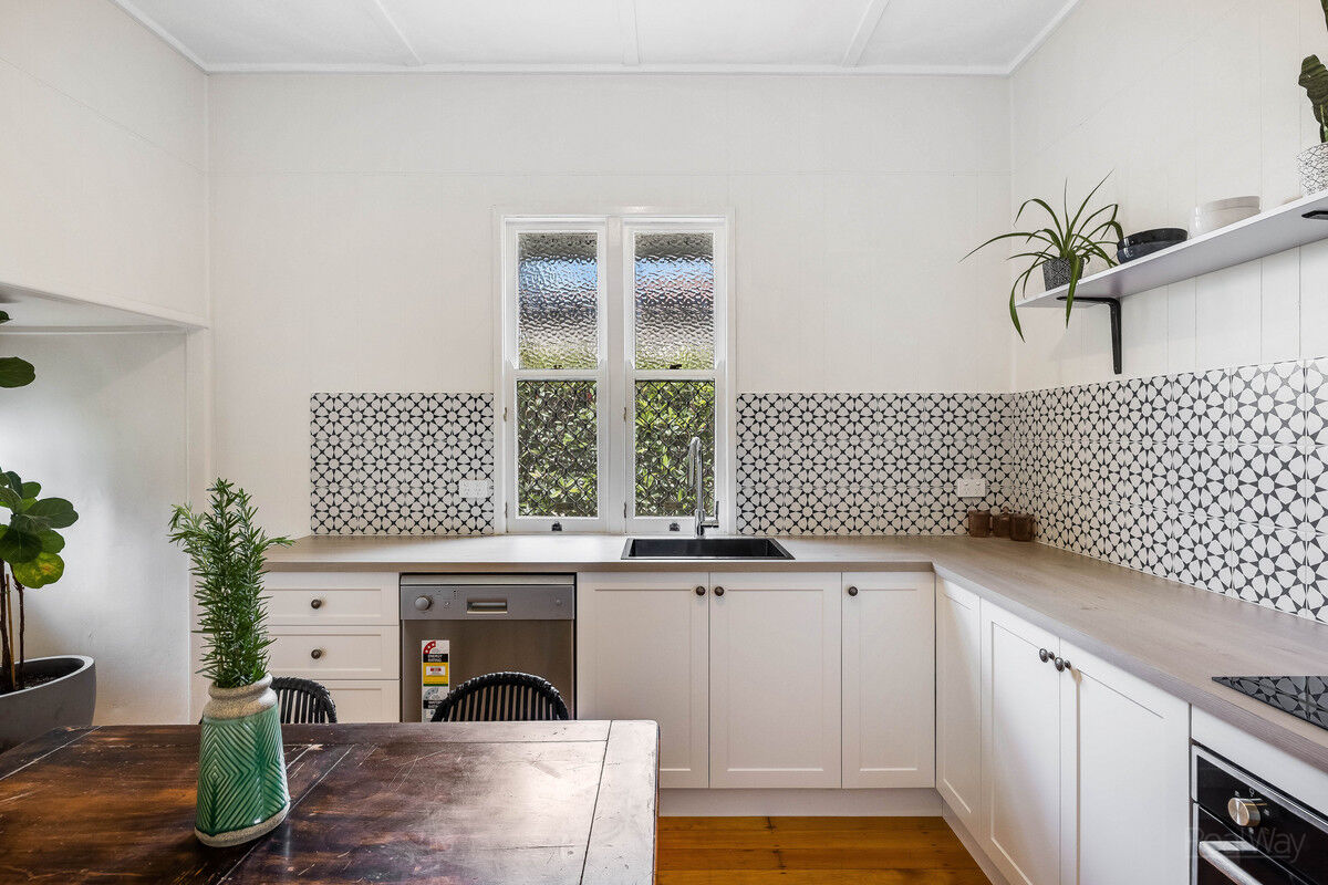 6 Bernard Street, Newtown QLD 4350, Newtown - Thumbnail 4