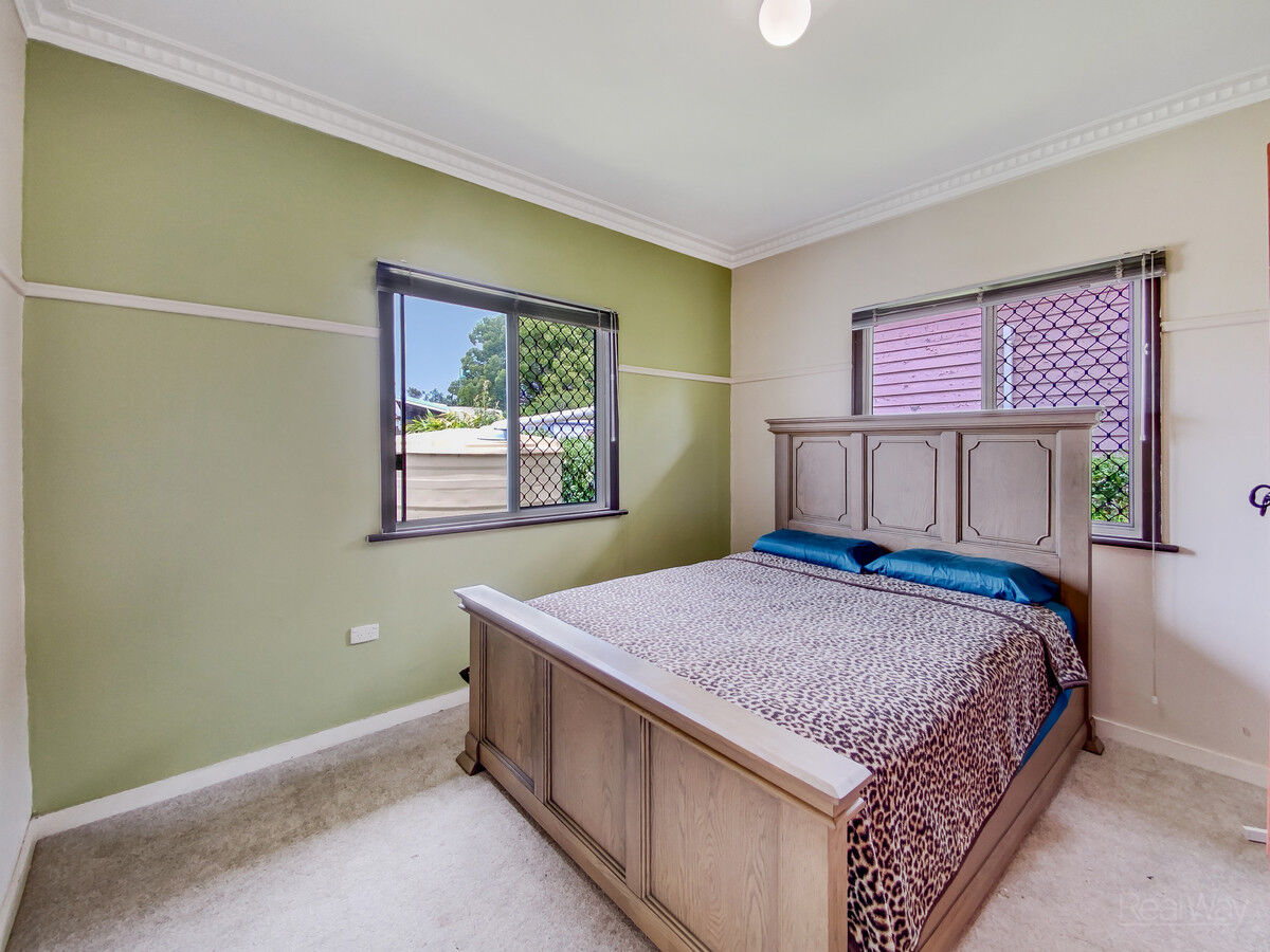 4 Charles Street, NEWTOWN QLD 4350, Newtown - Thumbnail 7
