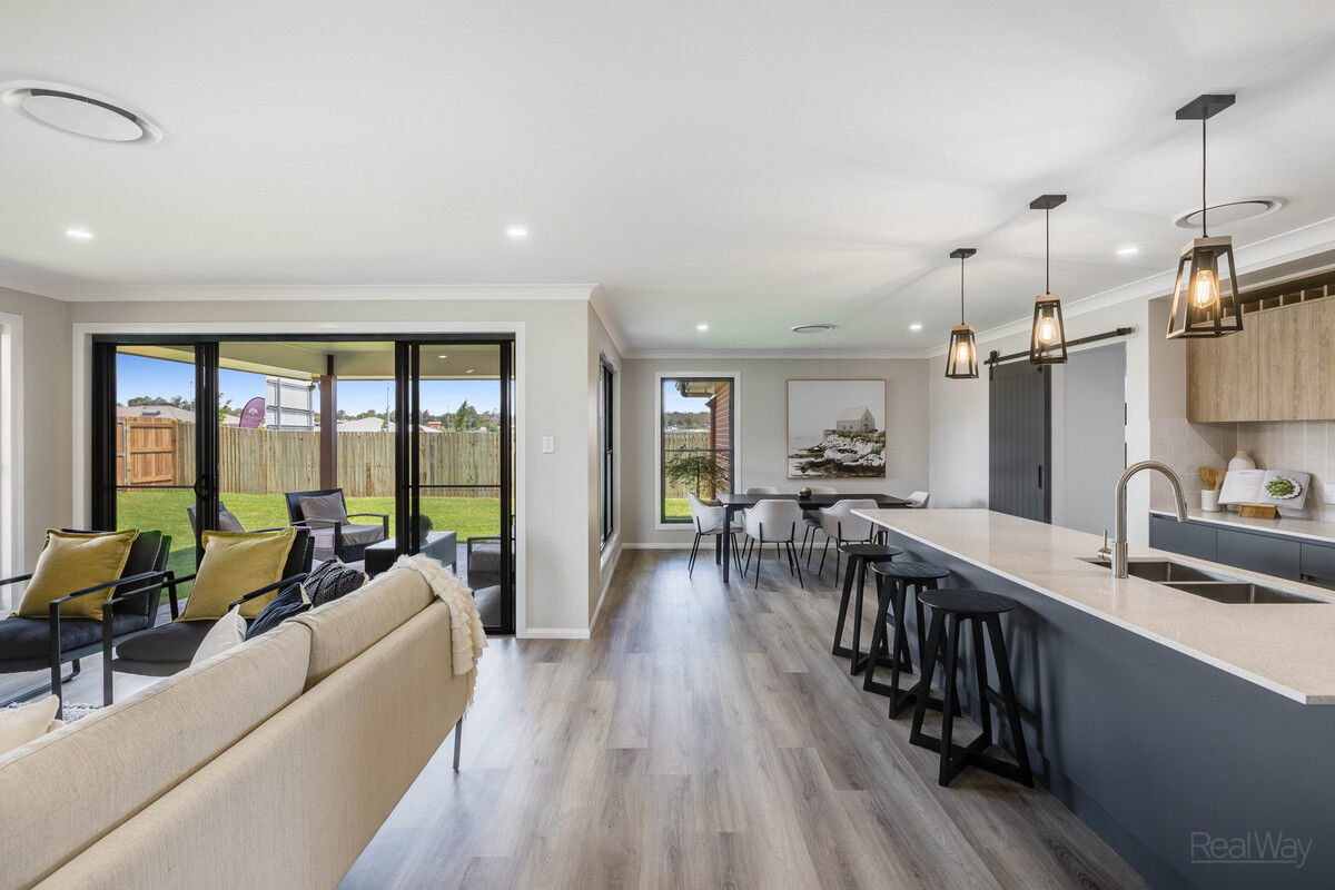 19 MacGregor Avenue, Highfields QLD 4352, Highfields - Thumbnail 6