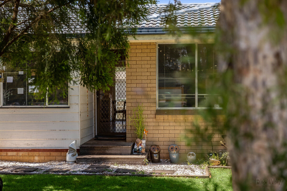 15 Nugent Crescent, Wilsonton QLD 4350, Wilsonton - Thumbnail 2