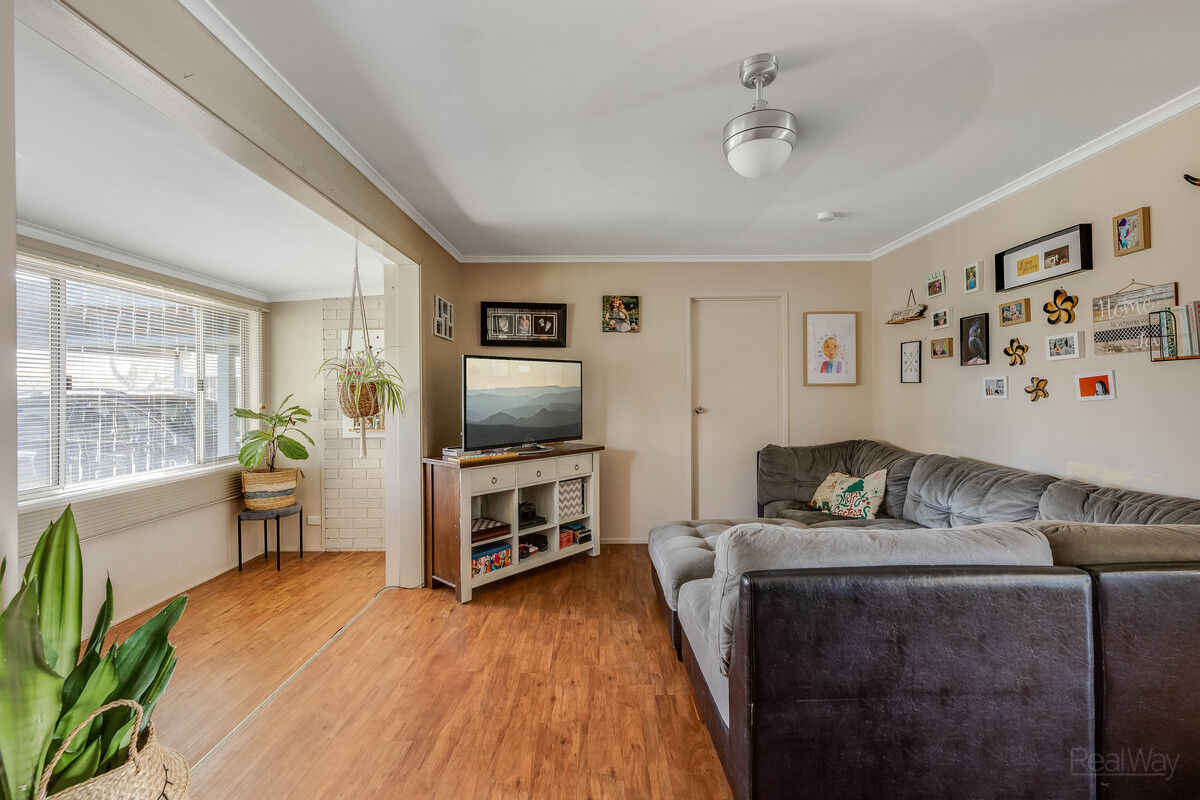 15 Nugent Crescent, Wilsonton QLD 4350, Wilsonton - Thumbnail 3
