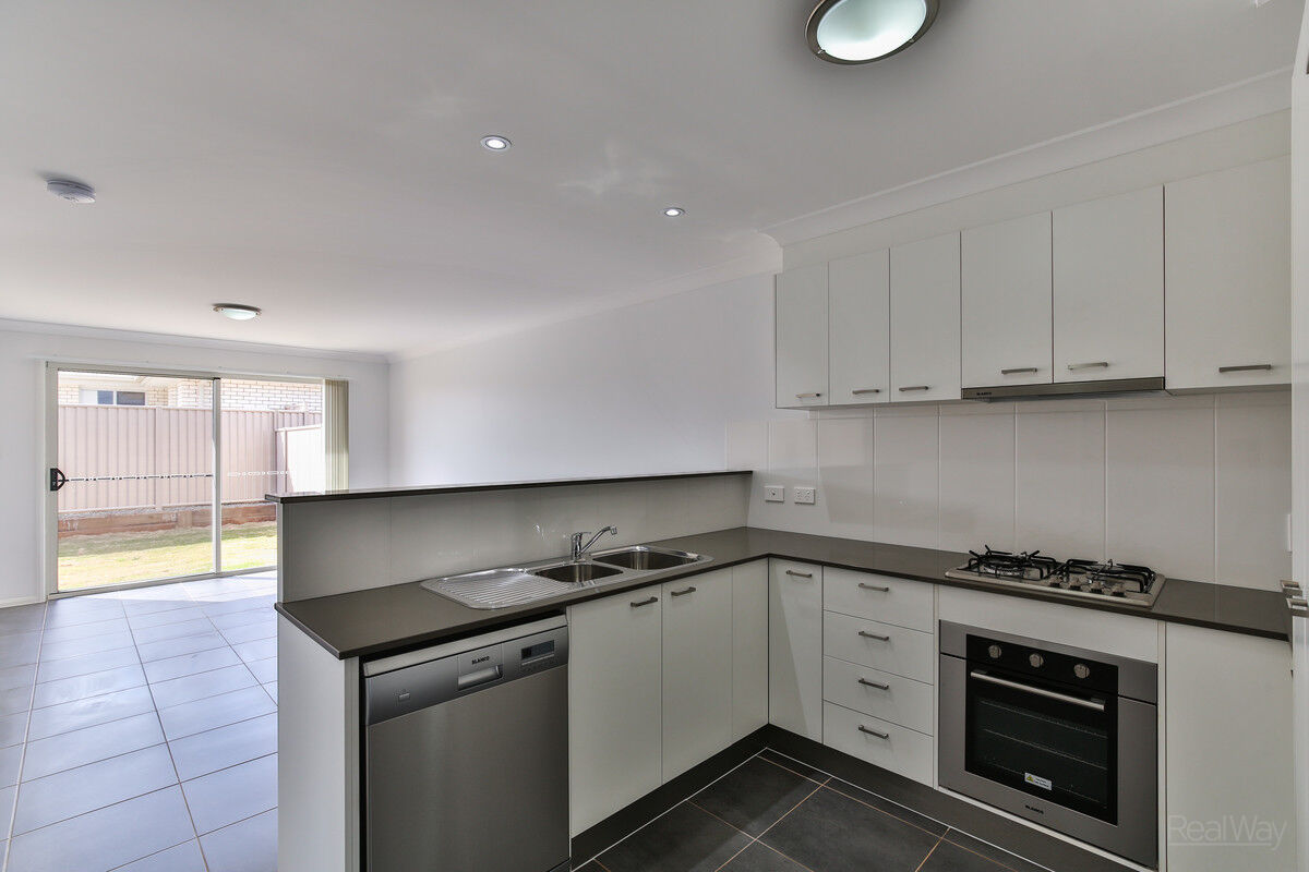 1 & 2 / 5 Costello Street, Harlaxton QLD 4350, Harlaxton - Thumbnail 7