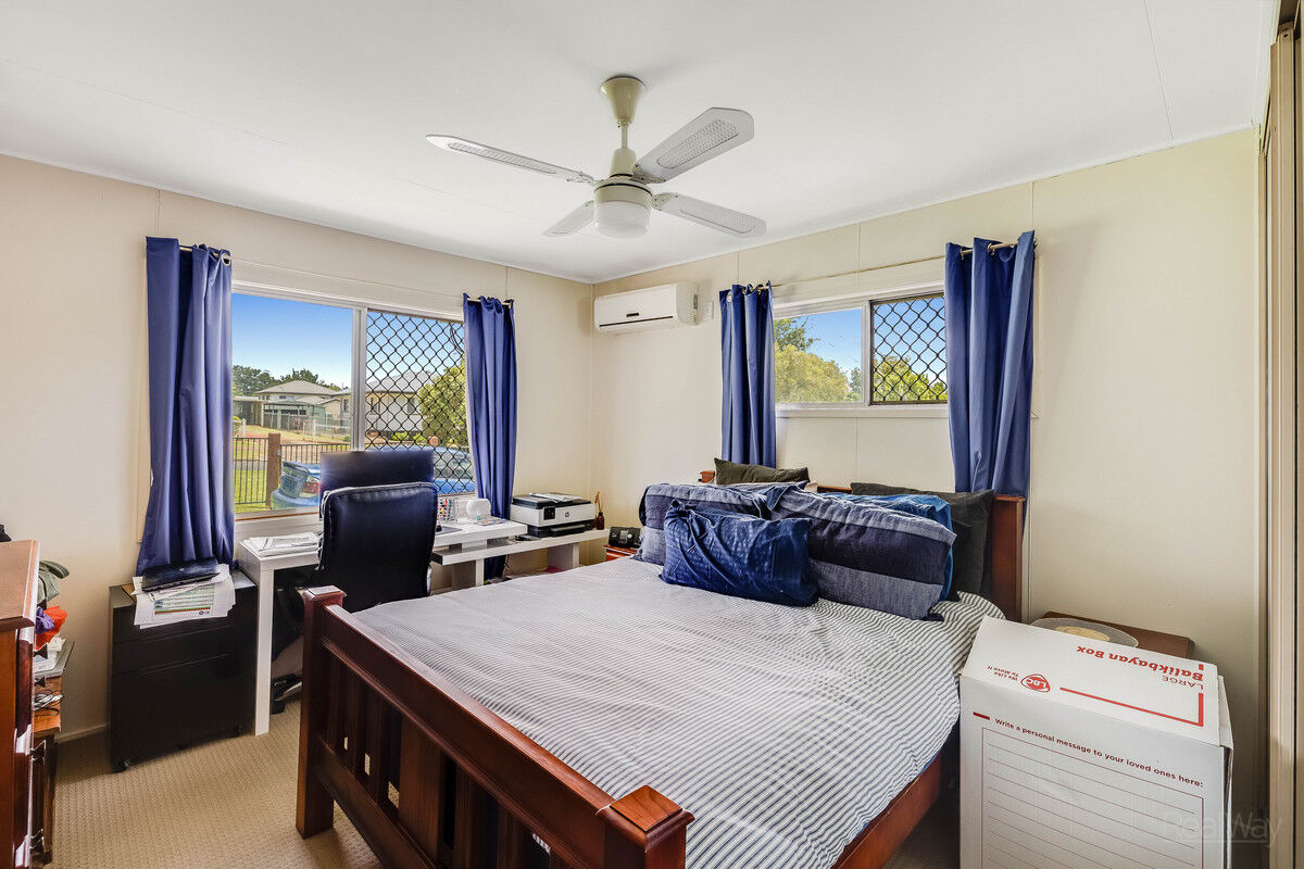 4 Hillside Street, Newtown QLD 4350, Newtown - Thumbnail 7