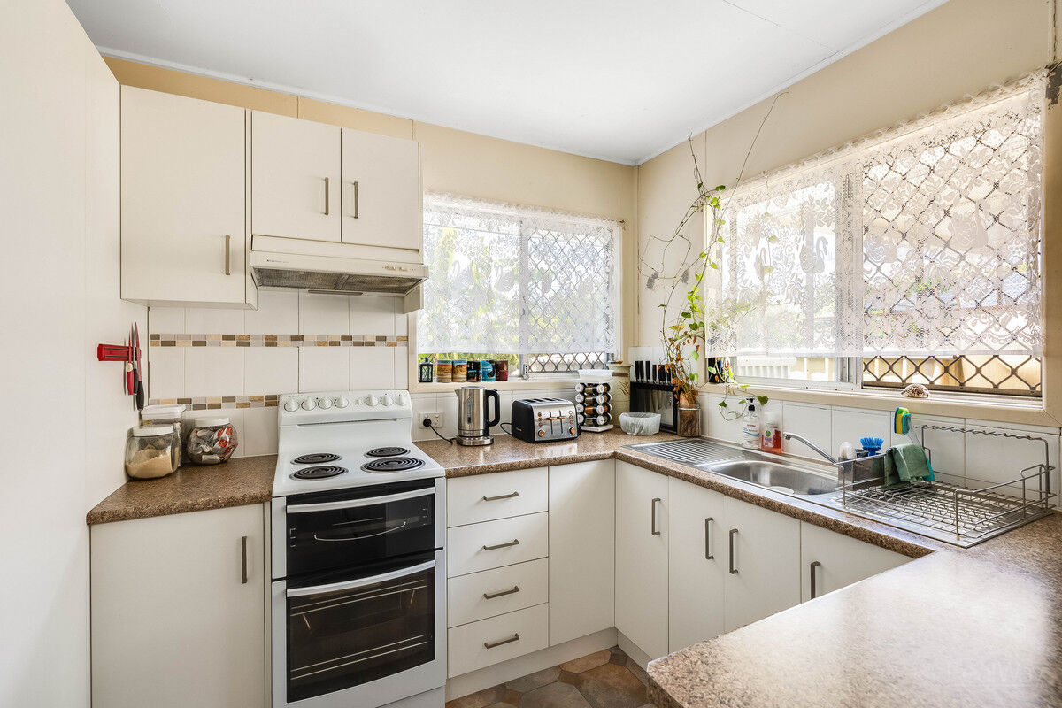 4 Hillside Street, Newtown QLD 4350, Newtown - Thumbnail 6
