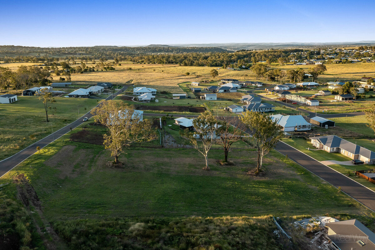 3 Linus Street, Highfields QLD 4352, Highfields - Thumbnail 2