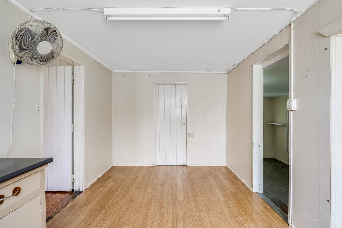 24 Cory Street, Oakey QLD 4401, Oakey - Thumbnail 6