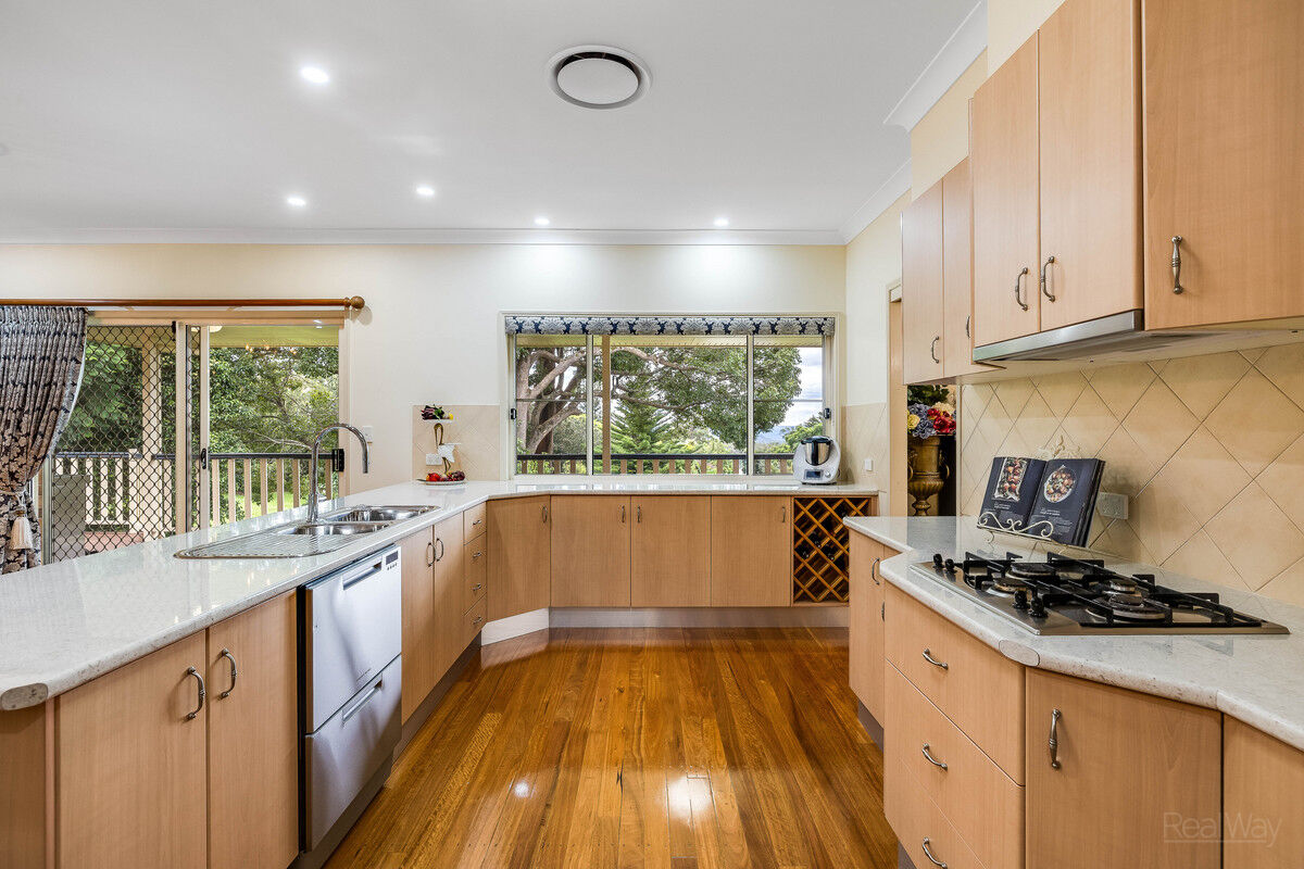 11A Mackenzie Street, Mount Lofty QLD 4350, Mount Lofty - Thumbnail 5
