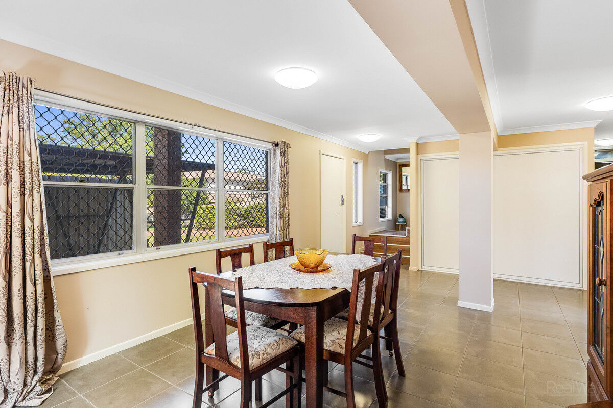 13 Greyfriars Street, Rockville QLD 4350, Rockville - Thumbnail 2