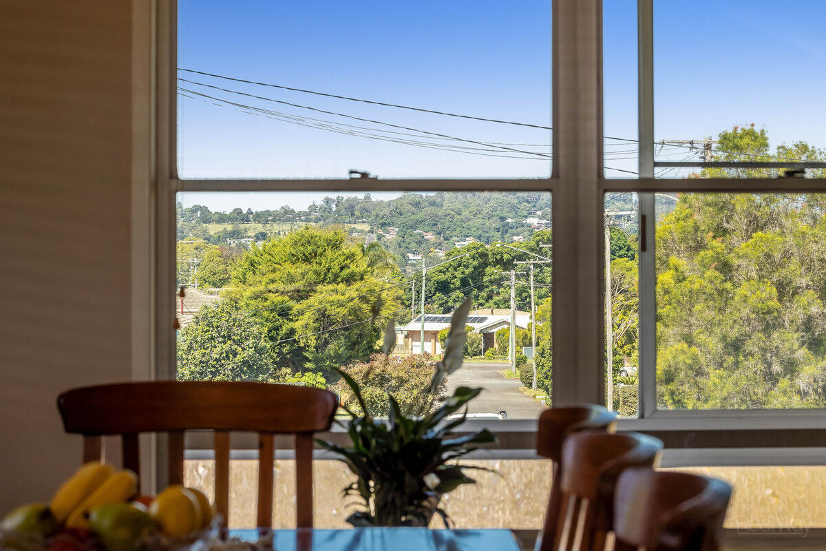 13 Greyfriars Street, Rockville QLD 4350, Rockville - Thumbnail 6