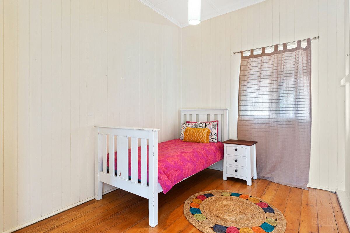 5 Bruntnell Street, Kearneys Spring QLD 4350, Kearneys Spring - Thumbnail 8
