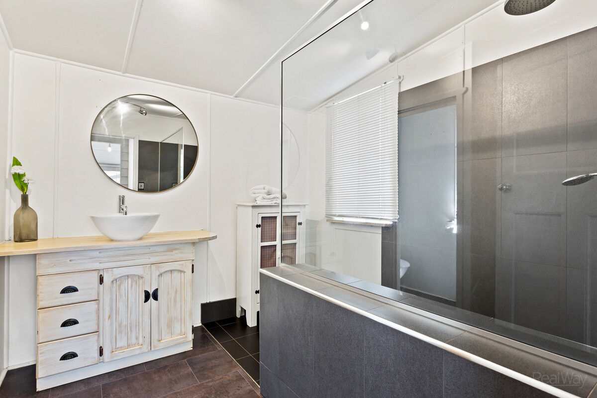 5 Bruntnell Street, Kearneys Spring QLD 4350, Kearneys Spring - Thumbnail 6