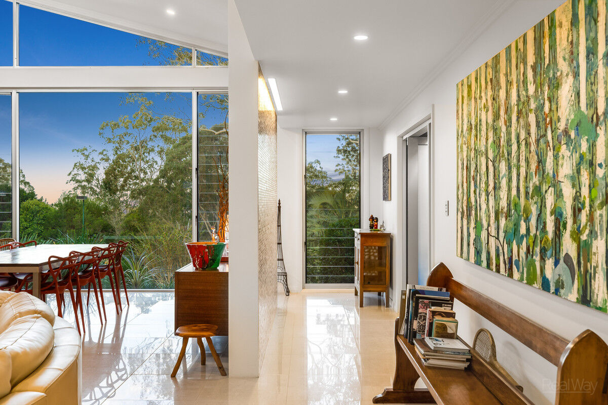 1 Carlyle Court, Middle Ridge QLD 4350, Middle Ridge - Thumbnail 3