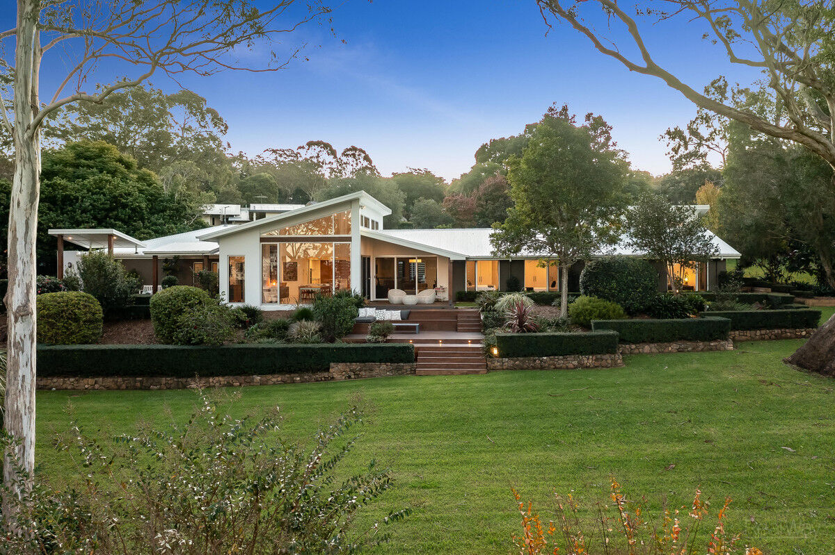 1 Carlyle Court, Middle Ridge QLD 4350, Middle Ridge - Thumbnail 2