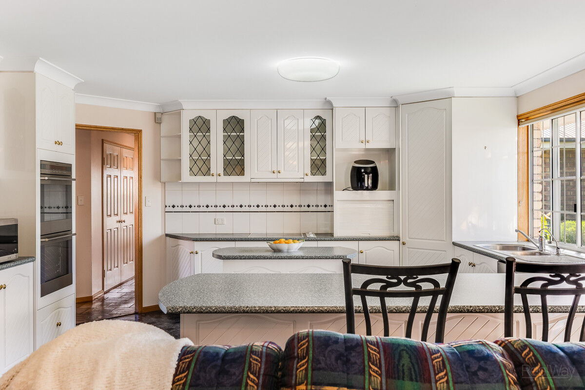 34 Navajo Street, Wilsonton QLD 4350, Wilsonton - Thumbnail 7