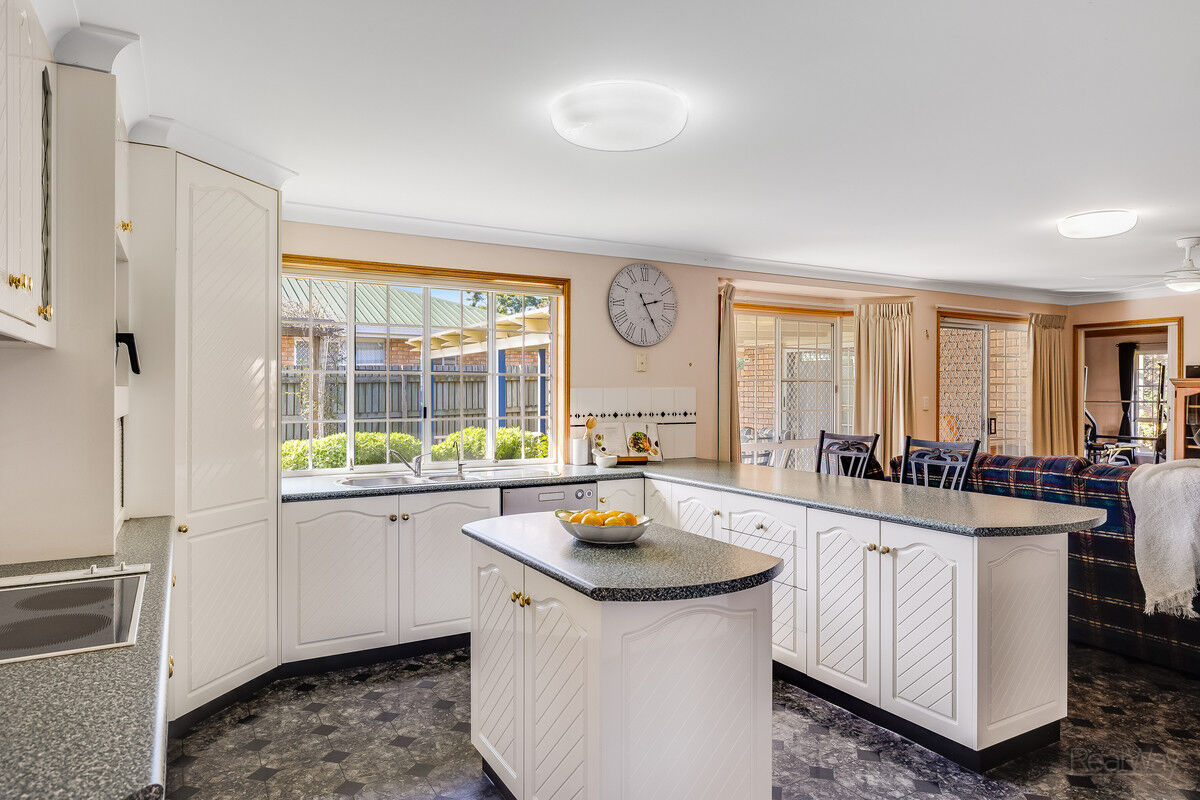34 Navajo Street, Wilsonton QLD 4350, Wilsonton - Thumbnail 8