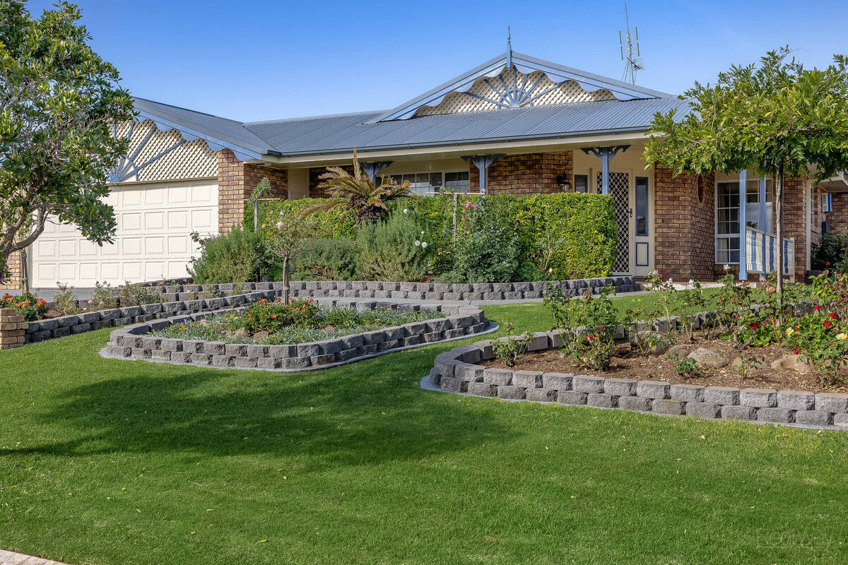 34 Navajo Street, Wilsonton QLD 4350, Wilsonton - Thumbnail 2