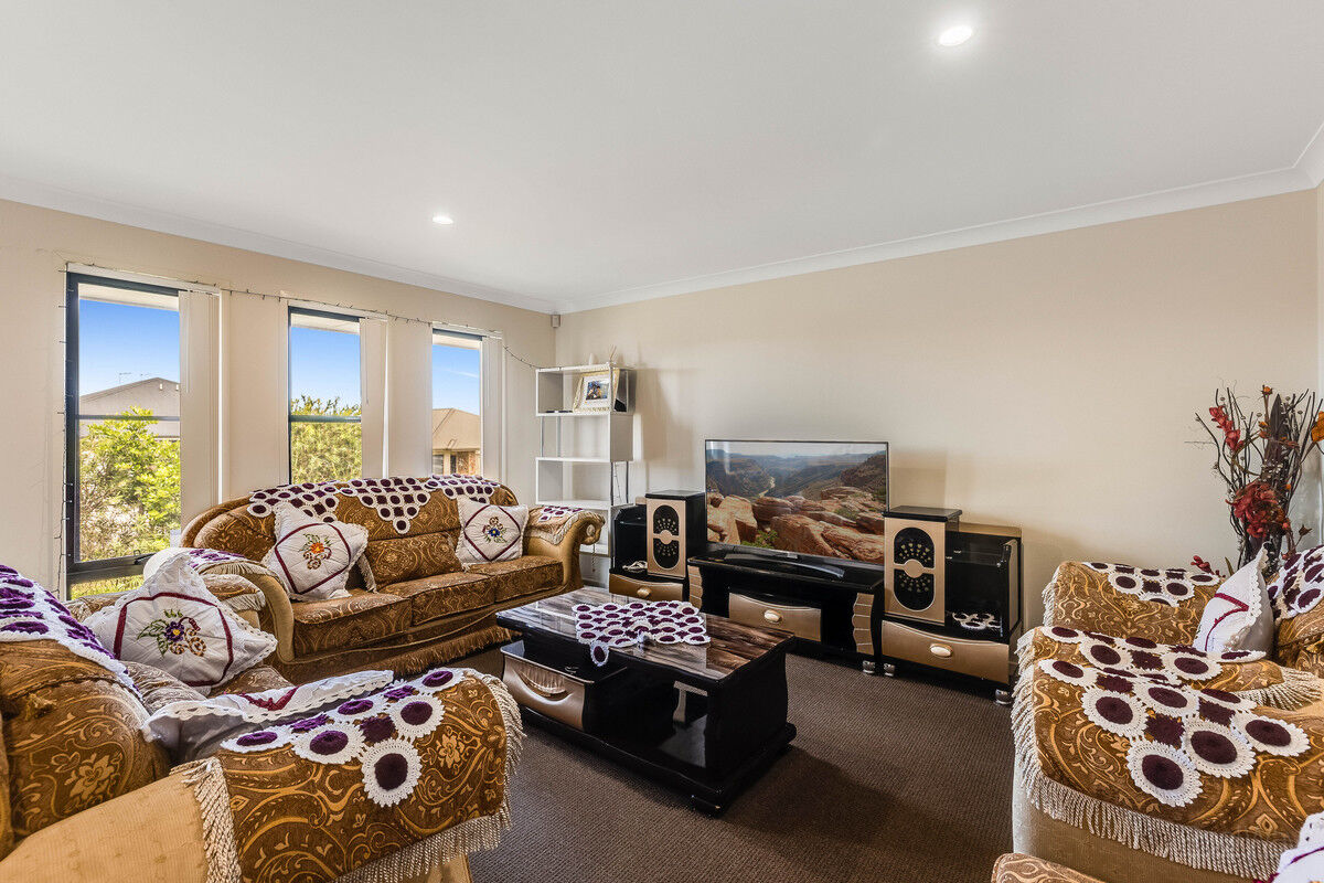 29 Cardamon Crescent, Glenvale QLD 4350, Glenvale - Thumbnail 2