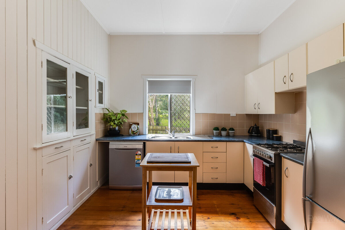 6 Clarissa Street, Newtown QLD 4350, Newtown - Thumbnail 7